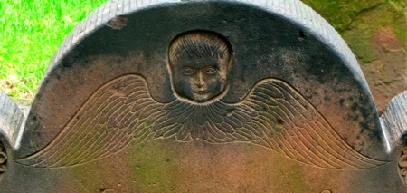 Carved angel of Trinity Church Cemetery  P1020438