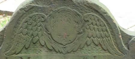 Carved angel of Trinity Church Cemetery  P1020444