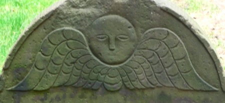 Carved angel of Trinity Church Cemetery  P1020456