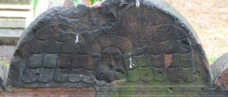 Carved angel of Trinity Church Cemetery  P1020490