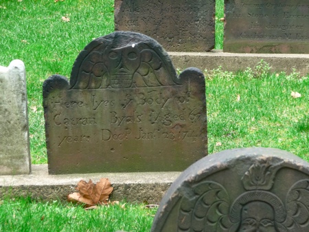 Carved angel of Trinity Church Cemetery  P1020518