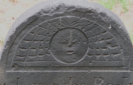 Carved angel of Trinity Church Cemetery  P1020532