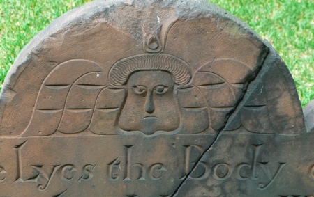 Carved angel of Trinity Church Cemetery  P1020565