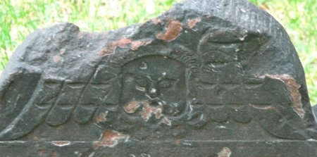 Carved angel of Trinity Church Cemetery  P1020584