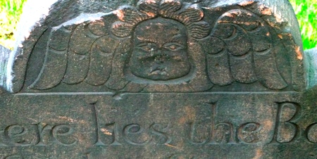 Carved angel of Trinity Church Cemetery  P1020590