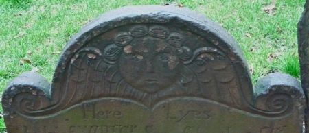 Carved angel of Trinity Church Cemetery  P1020613