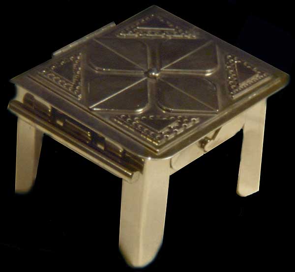 Stan Szwarc metal box: Collection of Rich Bowen