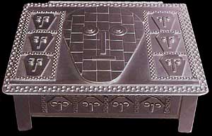 Stan Szwarc metal box
