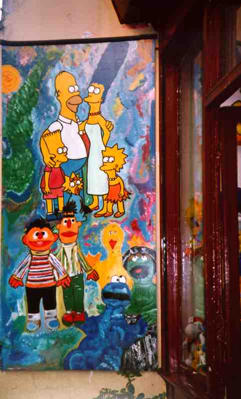 Simpsons et al in Paris 34K JPG