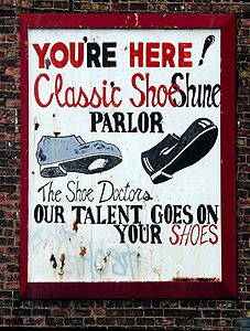Roadside Art: Waukegan shoe repair