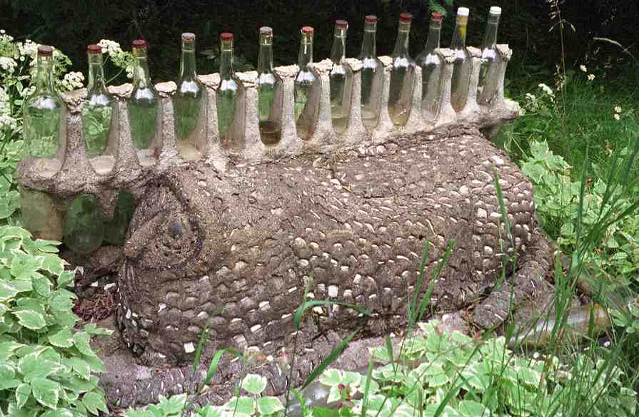 68K JPG of Fred Smith sculpture