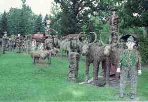 8/57K JPG of Fred Smith sculpture