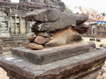 Remains of a guardian bull, Bakong, 9th century, SIem Reap Remains of a guardian bull, Bakong, 9th century, SIem Reap