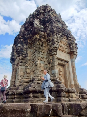 Monks making the circuit of the tower, Bakong, 9th century, SIem Reap