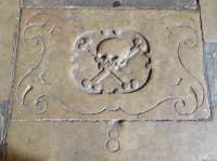 Cloister floor skull, Barcelona Cathedral