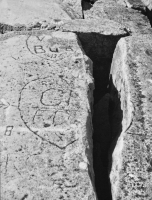 Broken hearts with arrow, 1932. Chicago lakefront stone paintings, between Belmont and Diversey Harbors. 2002