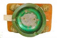 White and green bottle-cap turtle, top view - vernacular art