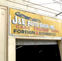 Workaday vehicle imagery, J&E Auto Shop, Chicago-Roadside Art