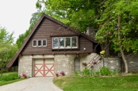 Earl Young Mushroom house, 2015, Charlevoix, Michigan