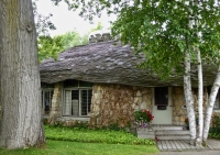 Earl Young Mushroom house, 2015, Charlevoix, Michigan