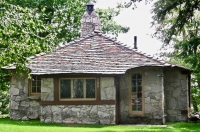 Earl Young Mushroom house, 2004, Charlevoix, Michigan