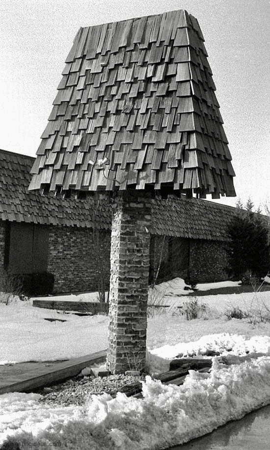 Mansard on a stick, Tinley Park, Illinois, c. 1984. This onetime sign inspired me in the first place to collect images of these roadside fixtures, with or without matching buildings.
