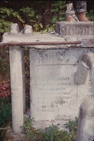 The feet of Estes Kefauver and the shins of Patrick Henry. E.T. Wickham site, 1995.