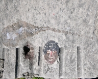 Face with cap, H+G. Chicago lakefront stone carvings, between Foster Avenue and Montrose. 2023 Face with cap, H+G. Chicago lakefront stone carvings, between Foster Avenue and Montrose. 2023