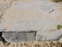 Weewee, Bon, TO, level 1. Chicago lakefront stone carvings, between Foster Avenue and Montrose. 2022 Weewee, Bon, TO, level 1. Chicago lakefront stone carvings, between Foster Avenue and Montrose. 2022