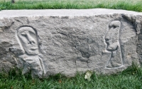 Three enigmatic figures. Chicago lakefront stone carvings at Fullerton. 2016 Three enigmatic figures. Chicago lakefront stone carvings at Fullerton. 2016
