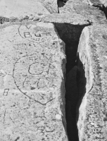 Broken hearts. Chicago lakefront stone carvings. Before 2003