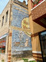 Wish I’d made it there before the building on the right went up. Ghost sign, Lincoln Avenue near Argyle. Per Wickipedia, Thomas Cusack was a politician and pioneer in outdoor signage, with his company leasing more than 100,000 advertising spaces