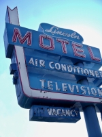 Lincoln Motel, Lincoln Avenue near Peterson. Razed as part of Mayor Daley's campaign against the former motel strip on this part of Lincoln Avenue