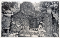 Shrine at Little Bit O' Heaven, Davenport, Iowa, postcard