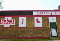 Salon Tolluca, North Chicago, Illinois