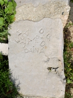 DB & RD. "I WUV YA DAINA." Chicago lakefront stone carvings, Montrose Dog Beach. 2022 DB & RD. "I WUV YA DAINA." Chicago lakefront stone carvings, Montrose Dog Beach. 2022