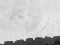Heart. Chicago lakefront stone carvings, Montrose Beach. 2019 Heart. Chicago lakefront stone carvings, Montrose Beach. 2019