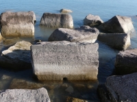 Jimmy Kavooras. Chicago lakefront stone carvings, south of La Rabida Hospital. 2025