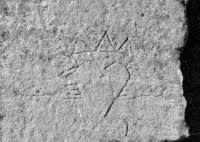 Irish claddagh, hands holding crowned heart. Chicago lakefront stone carvings, between 45th Street and Hyde Park Blvd. 2018