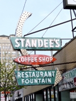 Standee's Coffee Shop, Granville Avenue. It was by the El station Standee's Coffee Shop, Granville Avenue. It was by the El station