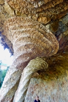 To of leaning pillar, Antoni Gaudí's Park Güell, Barcelona, Spain