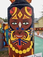 Front gatepost, St. Eom's Pasaquan, 2016