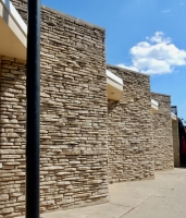 Magnificent stonework next to Five Star Cleaners, 2552 W. Peterson Magnificent stonework next to Five Star Cleaners, 2552 W. Peterson