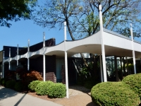 Have to love mid-century swoopiness. Oral Surgery Associates, 2440 W. Peterson Have to love mid-century swoopiness. Oral Surgery Associates, 2440 W. Peterson