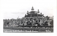 Elaborate building at Peterson's Rock Garden, between Bend and Redmond, Oregon, postcard