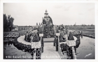 Elaborate building at Peterson's Rock Garden, between Bend and Redmond, Oregon, postcard