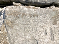 Peter 40 / Fifi+. Level 1. Chicago lakefront stone carvings, Promontory Point. 2018 Peter 40 / Fifi+. Level 1. Chicago lakefront stone carvings, Promontory Point. 2018