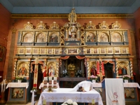 The Greek Catholic Parish Church of St. Cosmas and St. Damian in Banica near Izby was built around the middle of the 18th Century.