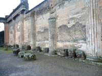 Pompeii wall