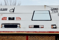 Pulaski Auto Supply in Chicago has remained steadfast in its reliance on hand-painted imagery.-Roadside Art Pulaski Auto Supply in Chicago has remained steadfast in its reliance on hand-painted imagery.-Roadside Art